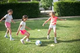 雷霆力克尼克斯豪取14连胜 活塞送黄蜂9连败